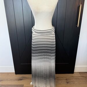Black and white maxi skirt